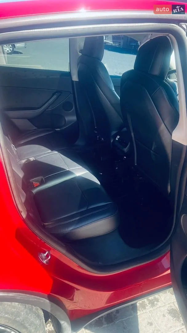 2022 Tesla Model Y - мініатюра 19