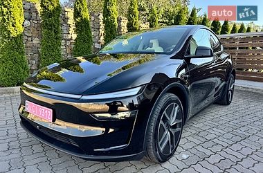 Позашляховик / Кросовер Tesla Model Y 2026 в Стрию