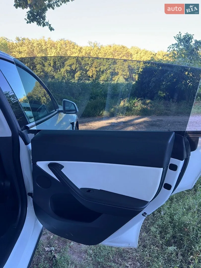 2021 Tesla Model Y - мініатюра 18
