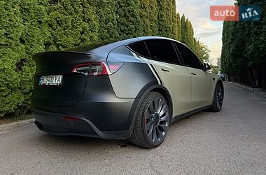 Внедорожник / Кроссовер Tesla Model Y 2021 в Ровно