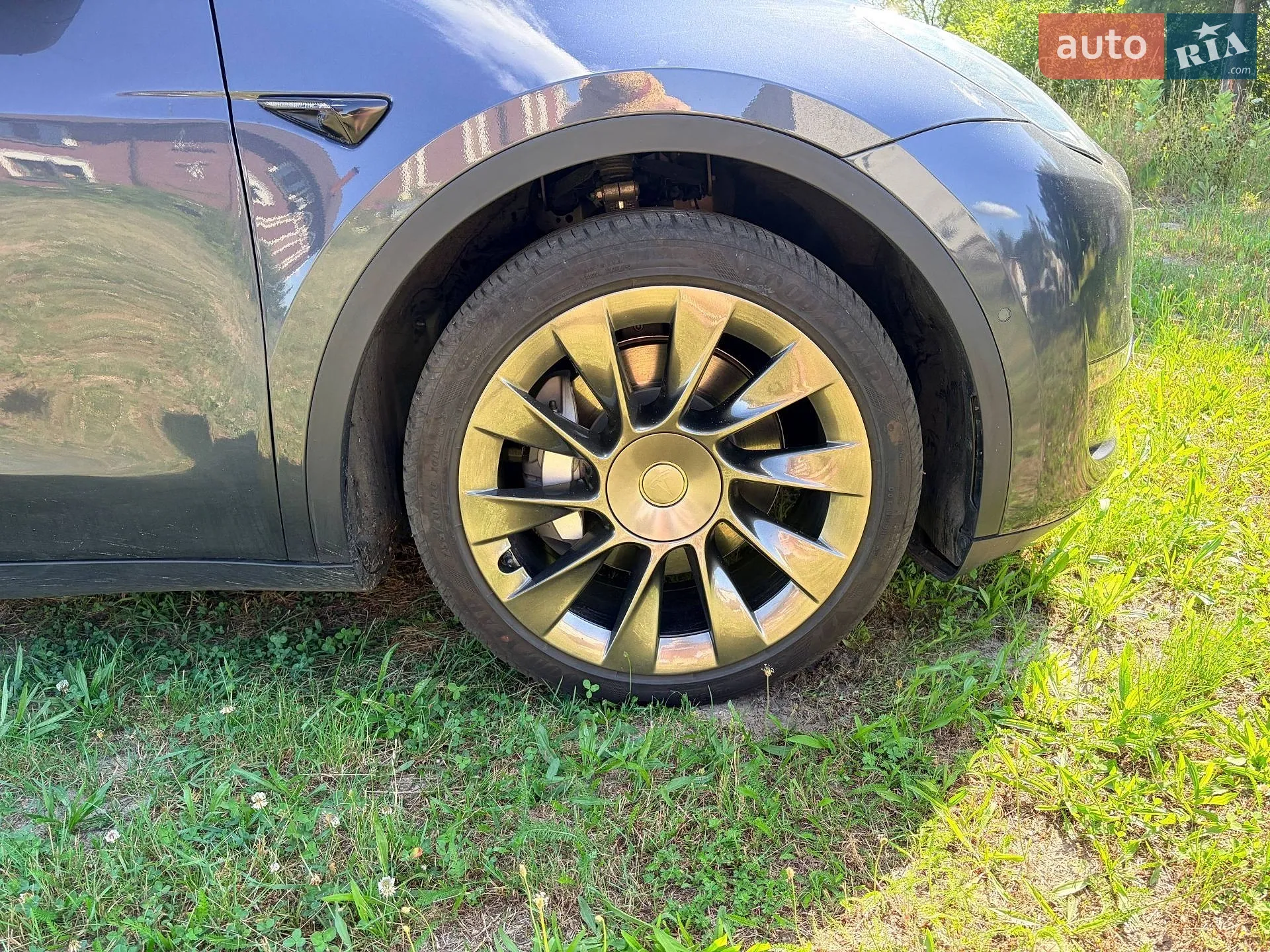 2021 Tesla Model Y - мініатюра 4