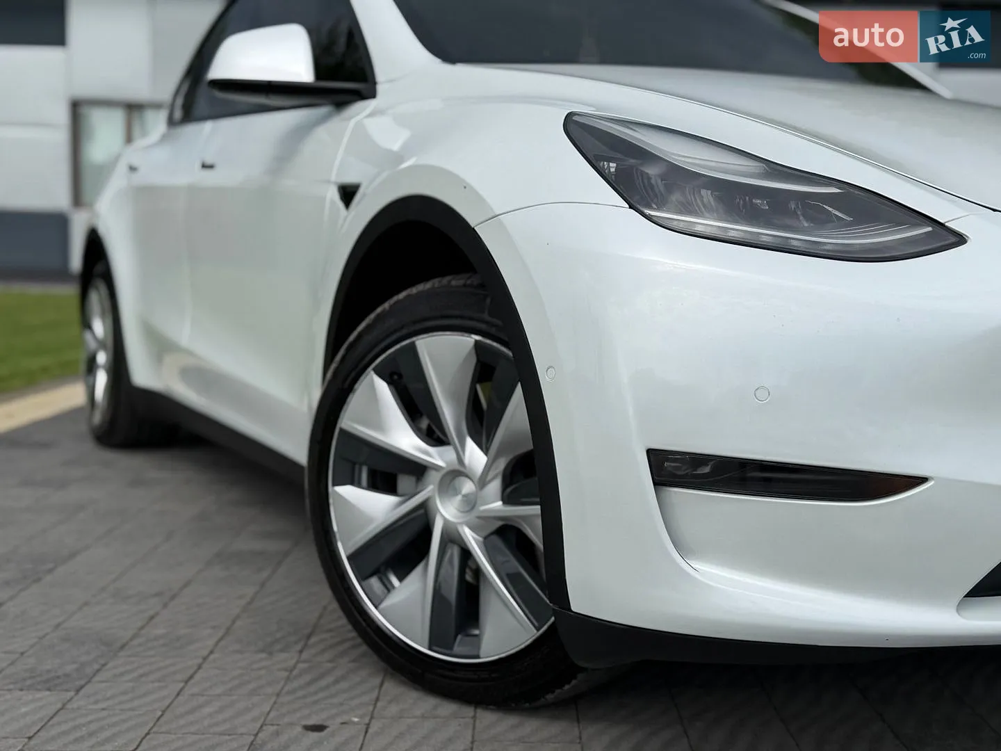 2020 Tesla Model Y - мініатюра 23