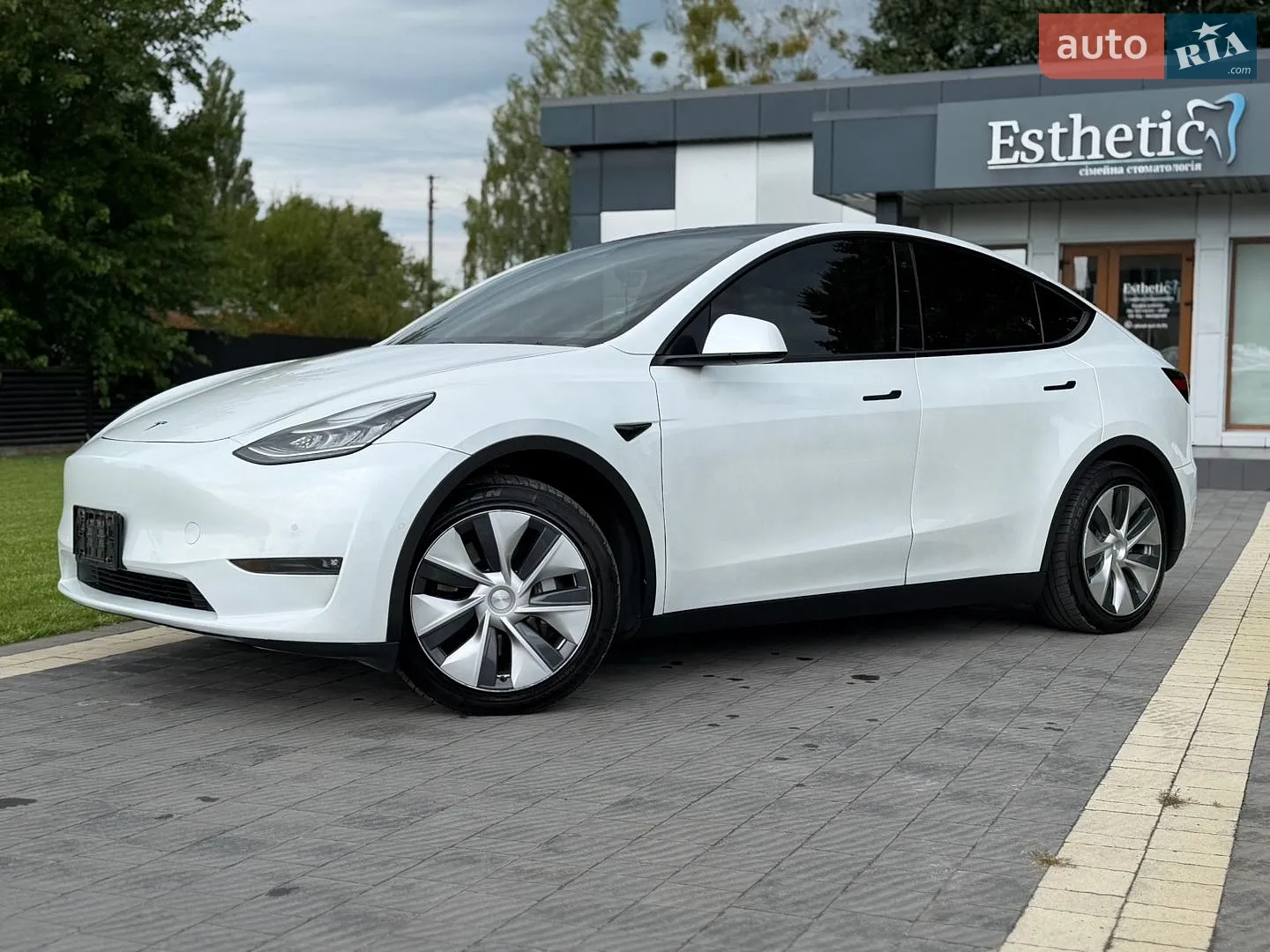 2020 Tesla Model Y - мініатюра 10