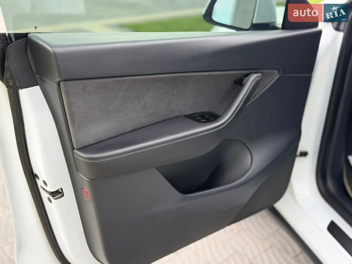 2020 Tesla Model Y - мініатюра 29