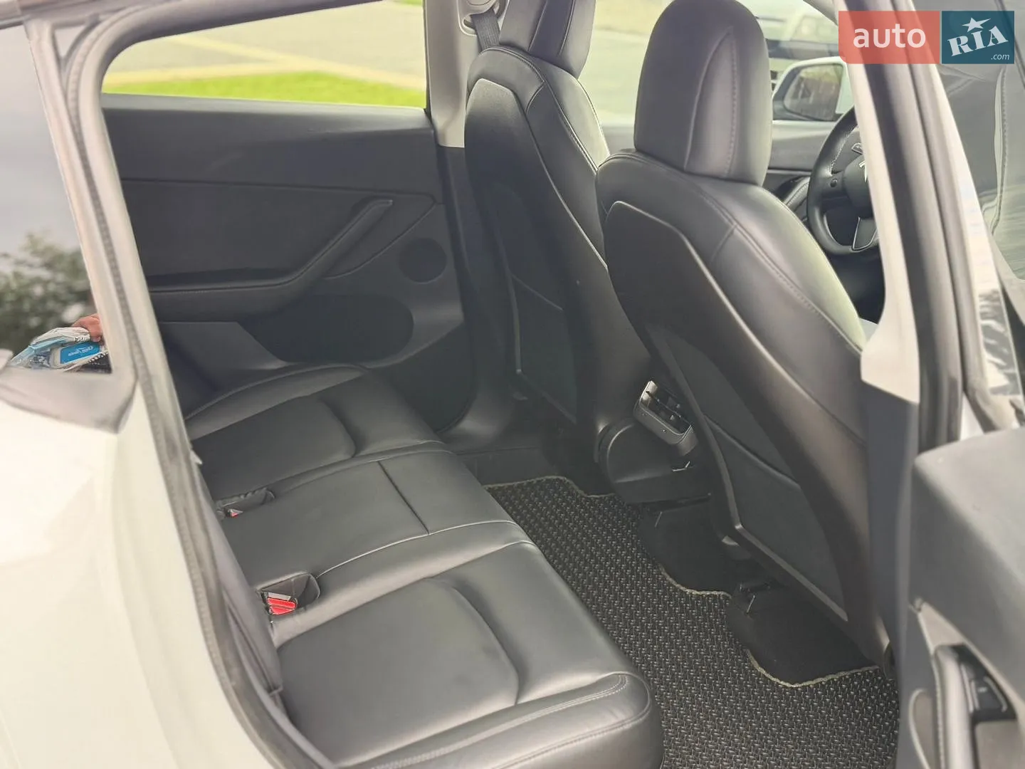 2020 Tesla Model Y - мініатюра 35