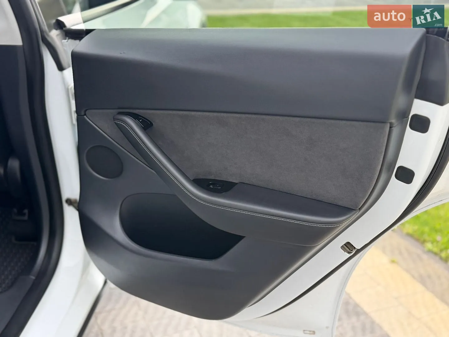 2020 Tesla Model Y - мініатюра 38