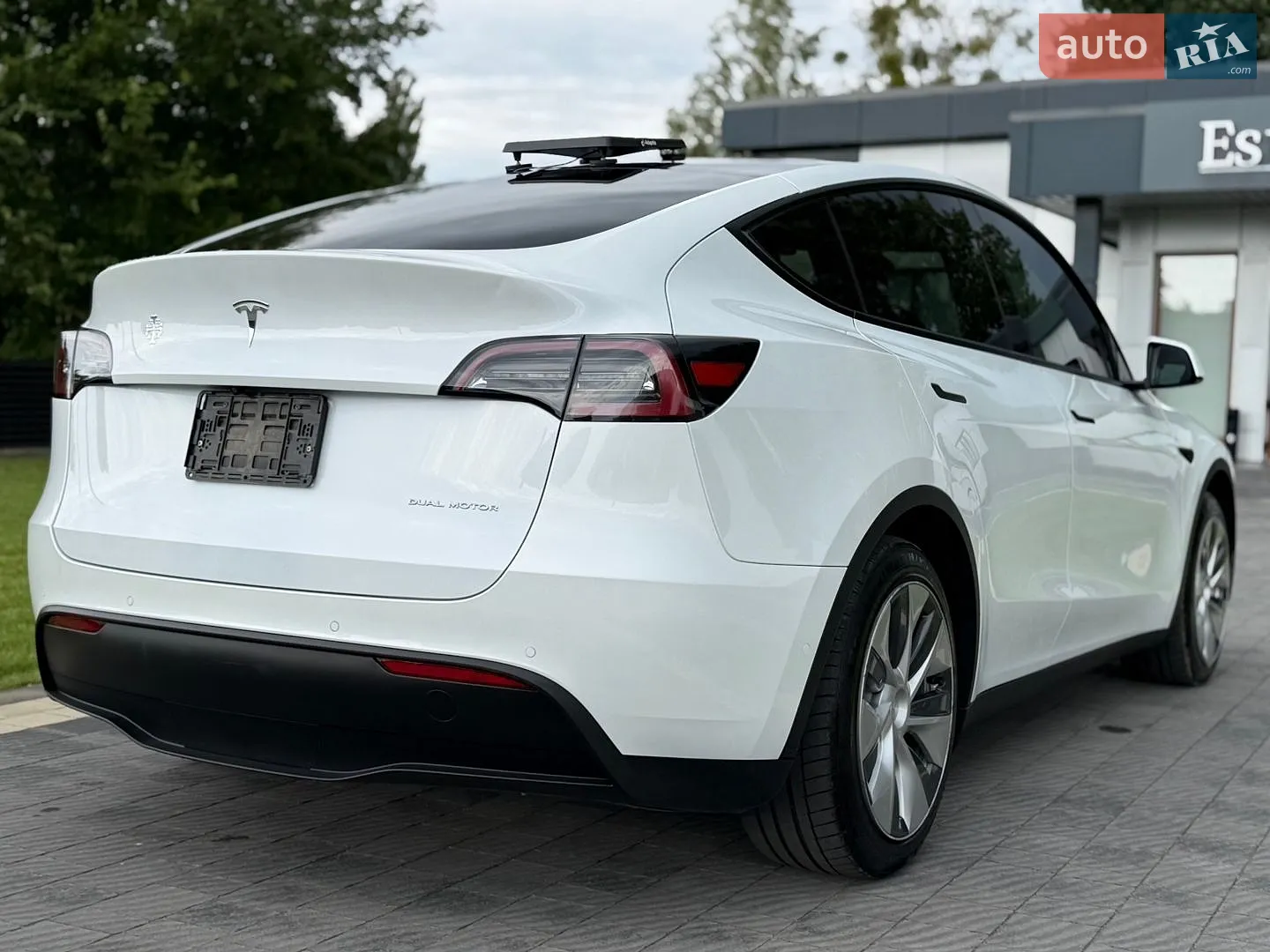 2020 Tesla Model Y - мініатюра 11