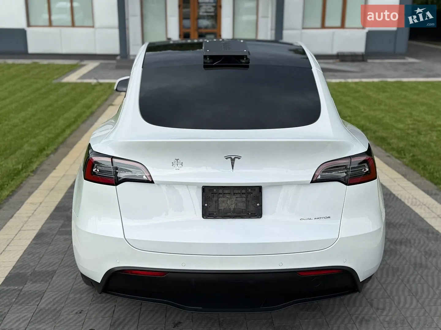 2020 Tesla Model Y - мініатюра 21
