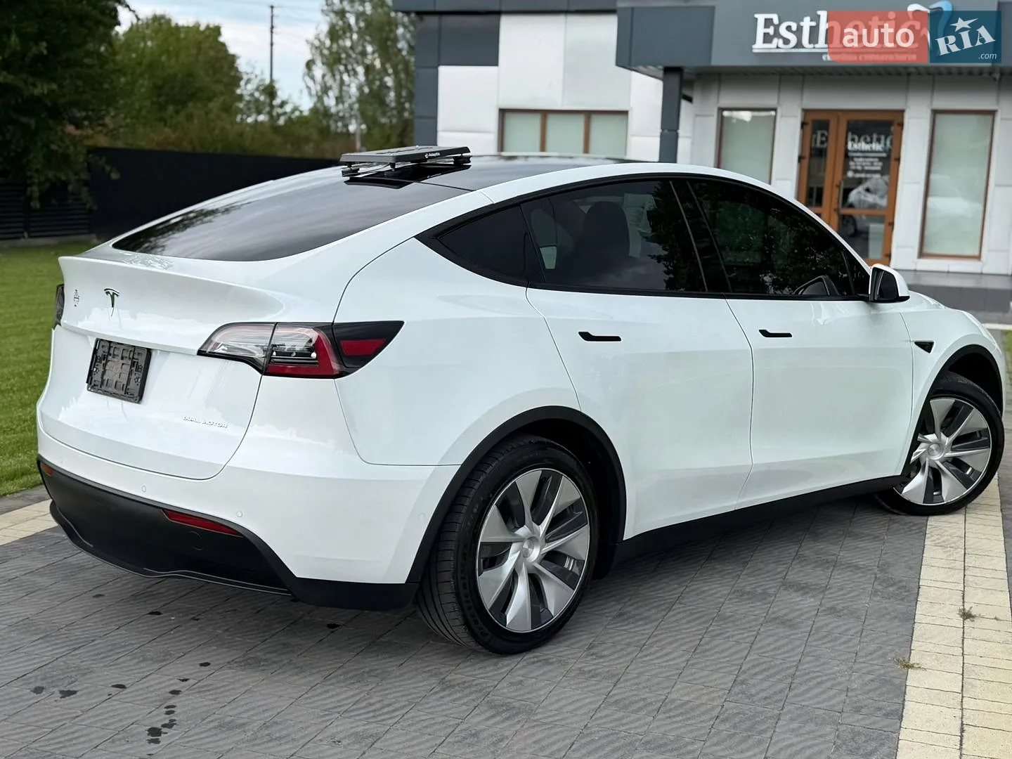 2020 Tesla Model Y - мініатюра 16