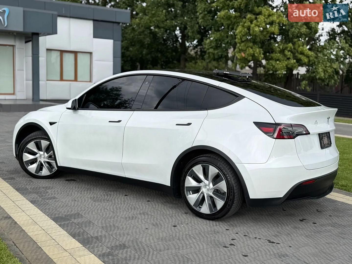 2020 Tesla Model Y - мініатюра 17