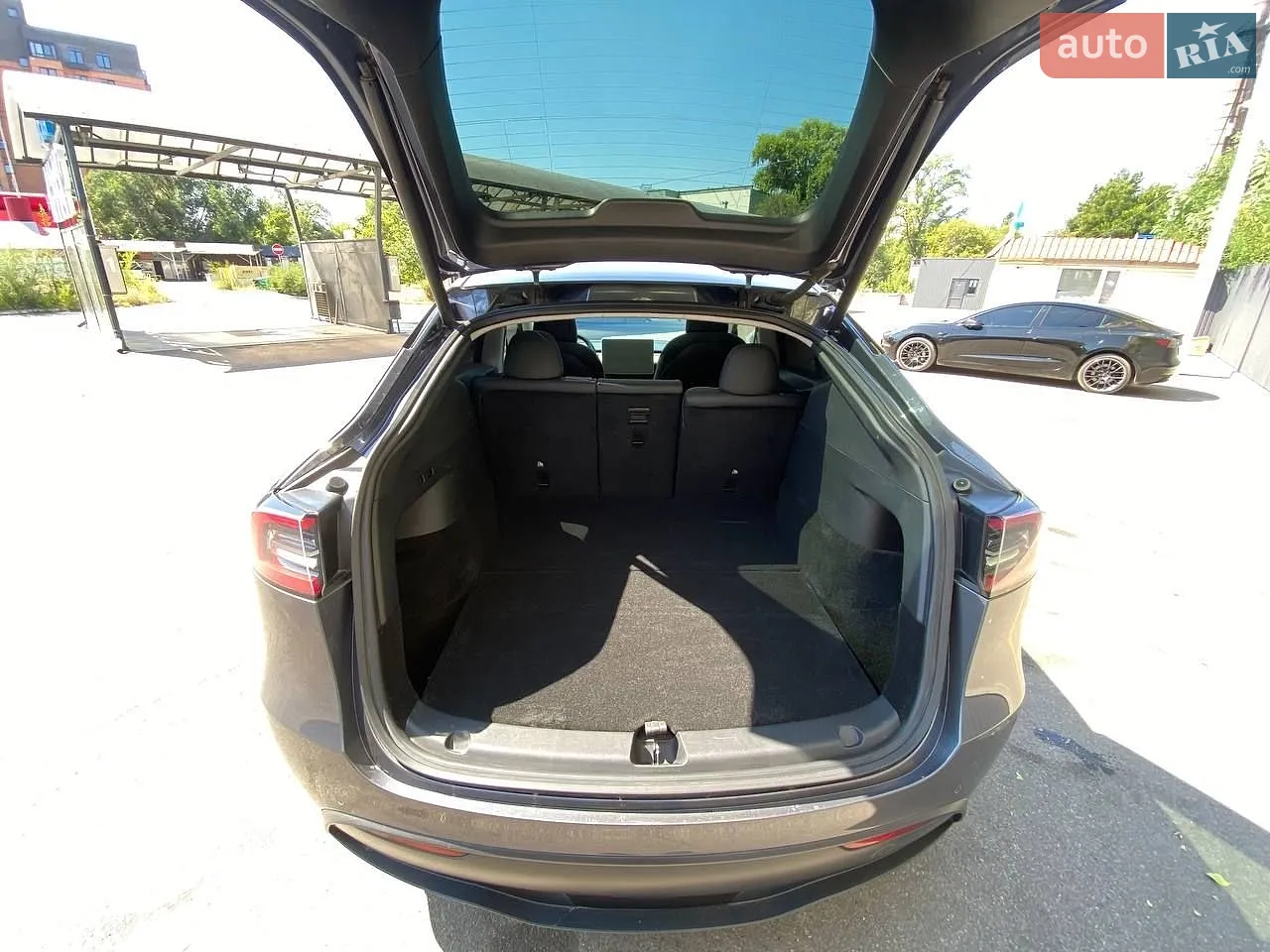 2021 Tesla Model Y - мініатюра 9