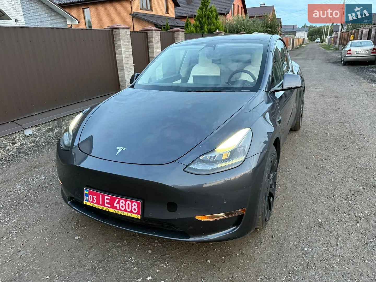2022 Tesla Model Y - мініатюра 3
