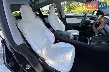 Позашляховик / Кросовер Tesla Model Y 2025 в Дніпрі