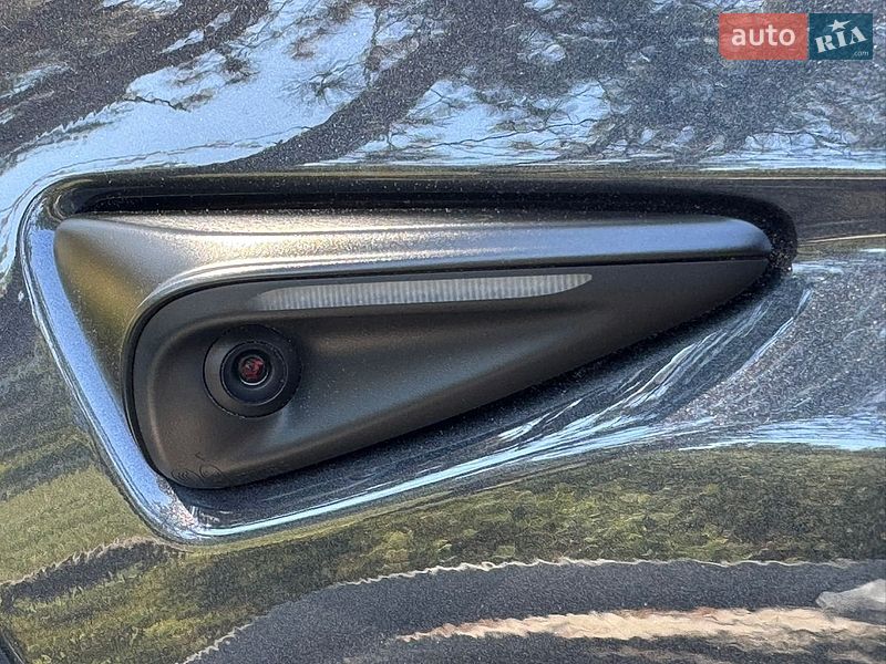 Позашляховик / Кросовер Tesla Model Y 2025 в Дніпрі