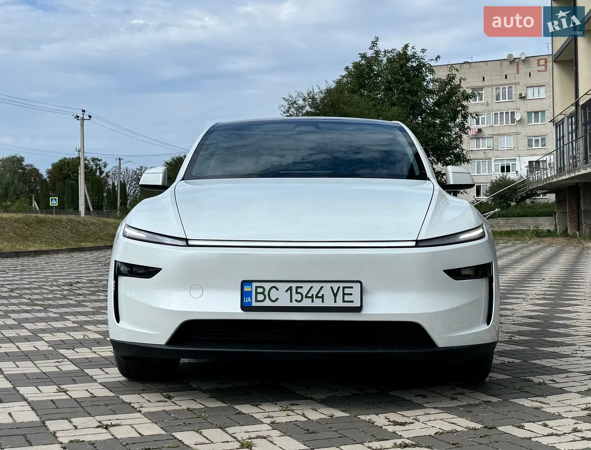 2025 Tesla Model Y - мініатюра 7