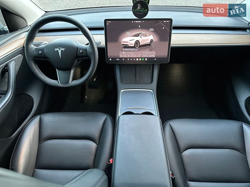 Внедорожник / Кроссовер Tesla Model Y 2023 в Луцке