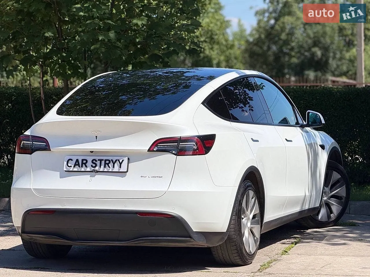 2021 Tesla Model Y - мініатюра 3
