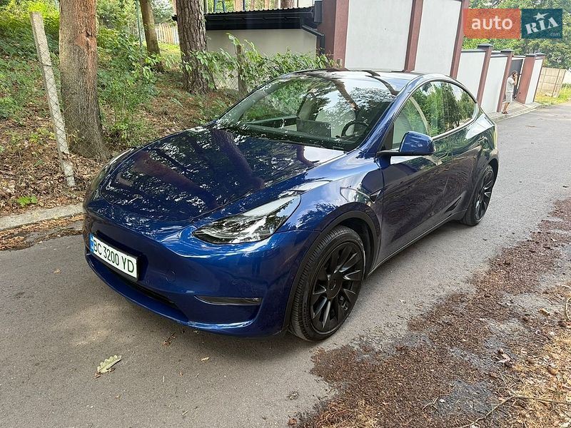 Tesla Model Y 2021