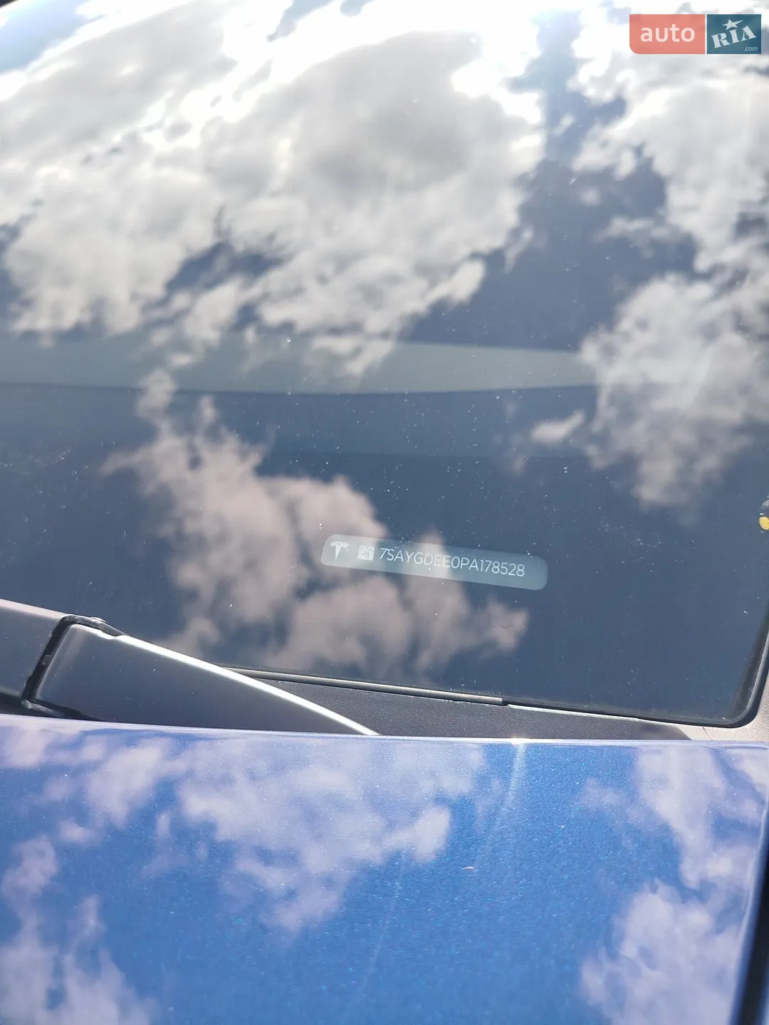 2023 Tesla Model Y - мініатюра 3
