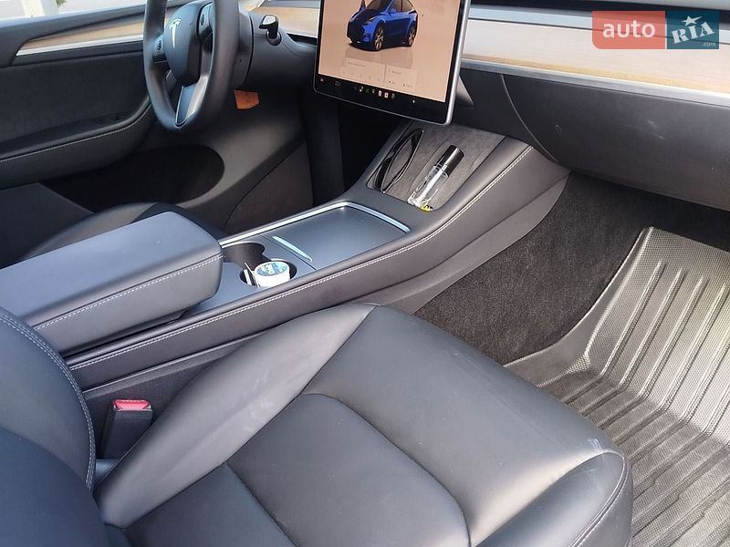 Позашляховик / Кросовер Tesla Model Y 2023 в Житомирі
