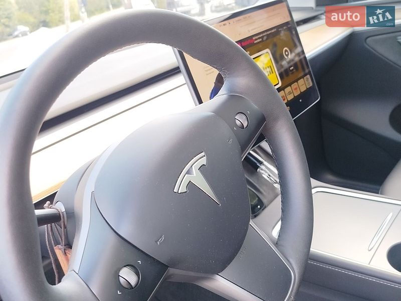 Позашляховик / Кросовер Tesla Model Y 2023 в Житомирі