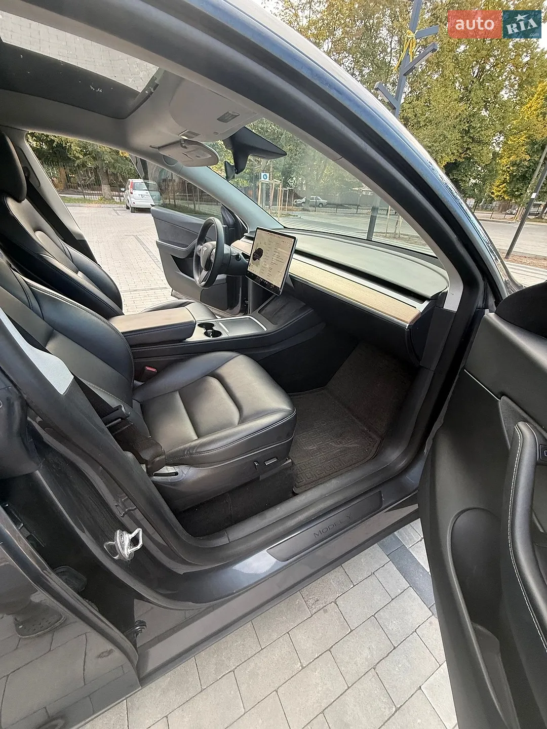 2022 Tesla Model Y - мініатюра 6