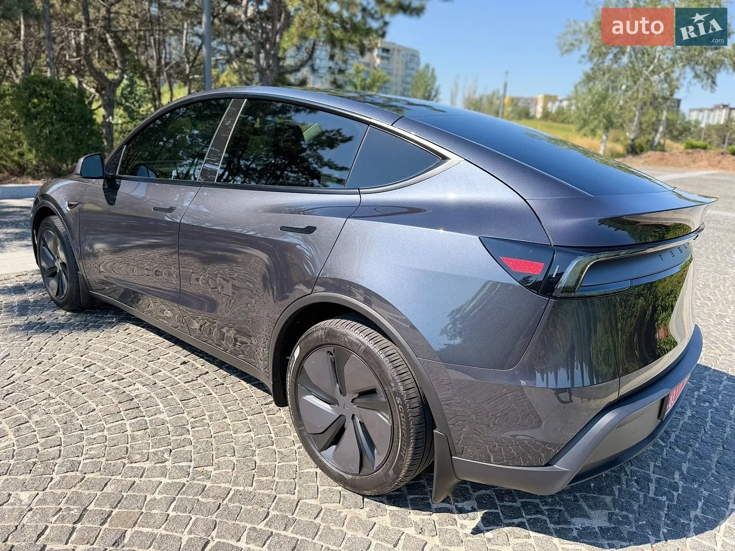 2025 Tesla Model Y - мініатюра 21