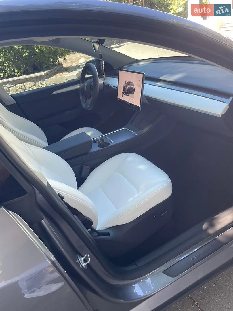 2024 Tesla Model Y - мініатюра 25