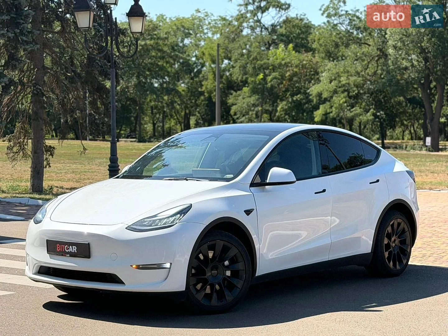 2023 Tesla Model Y - мініатюра 2