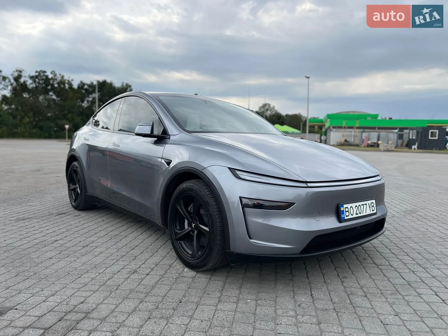 2025 Tesla Model Y - мініатюра 5
