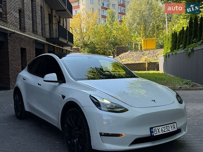 Tesla Model Y 2022