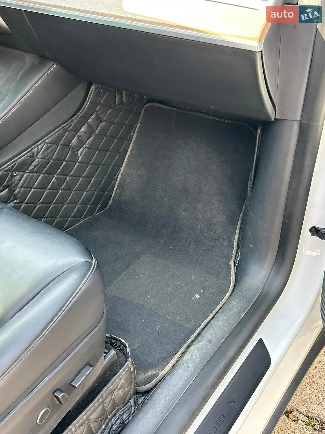 2021 Tesla Model Y - мініатюра 25