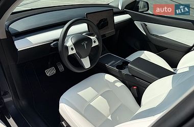 Внедорожник / Кроссовер Tesla Model Y 2022 в Львове