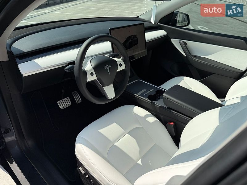 Внедорожник / Кроссовер Tesla Model Y 2022 в Львове