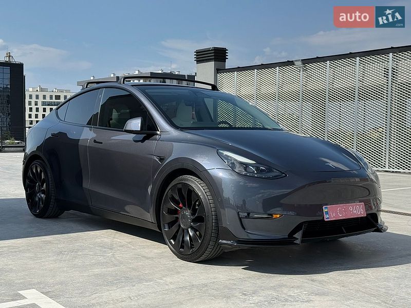 Внедорожник / Кроссовер Tesla Model Y 2022 в Львове