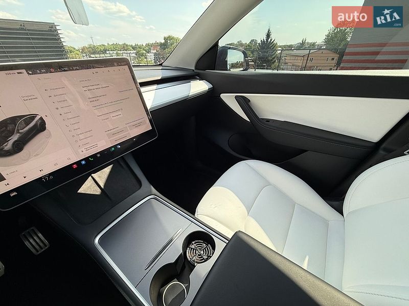 Внедорожник / Кроссовер Tesla Model Y 2022 в Львове