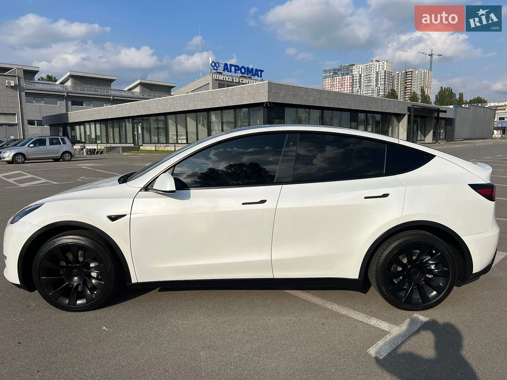 2021 Tesla Model Y - мініатюра 3