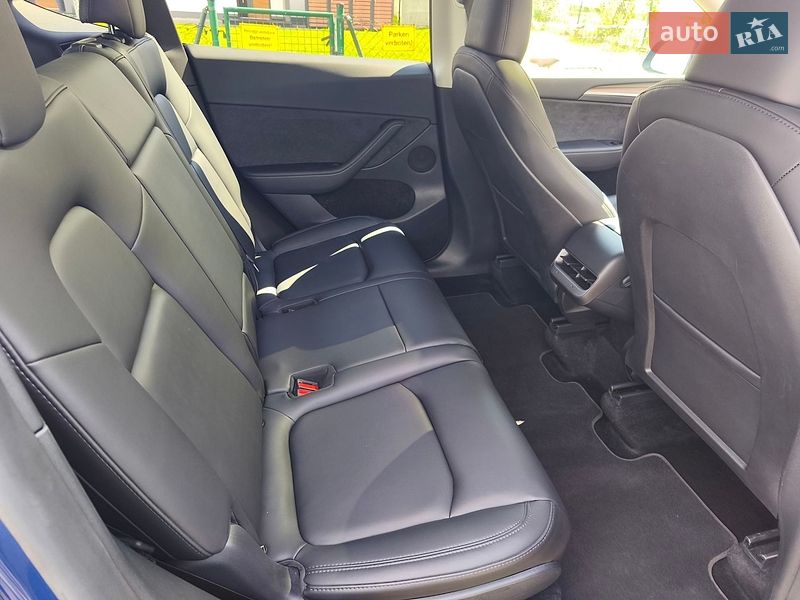 Позашляховик / Кросовер Tesla Model Y 2023 в Кривому Розі