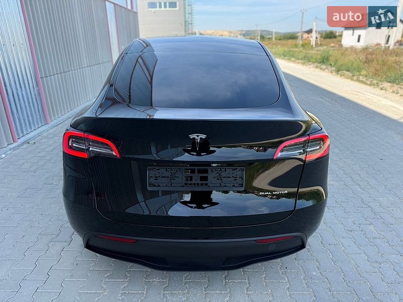 Внедорожник / Кроссовер Tesla Model Y 2024 в Львове