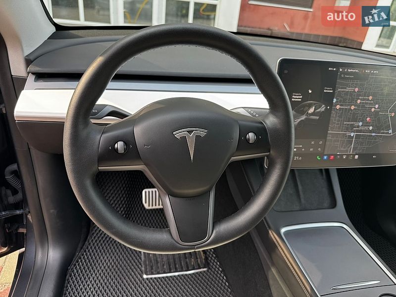 Позашляховик / Кросовер Tesla Model Y 2021 в Кременчуці