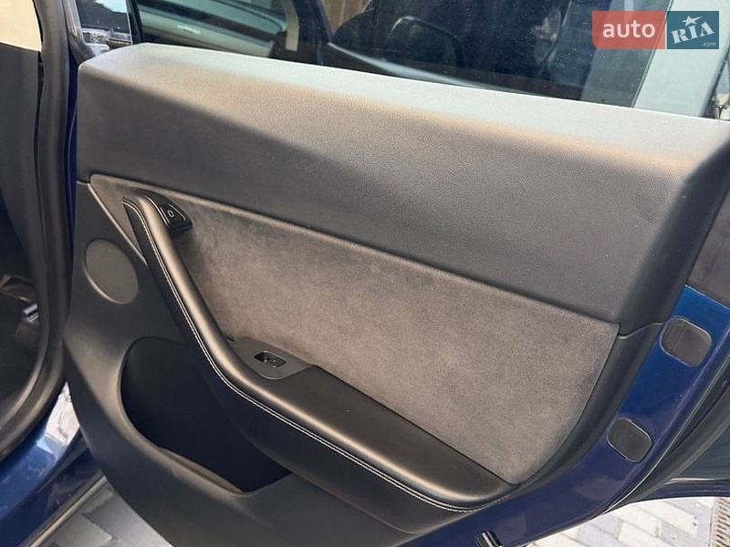 Позашляховик / Кросовер Tesla Model Y 2021 в Києві