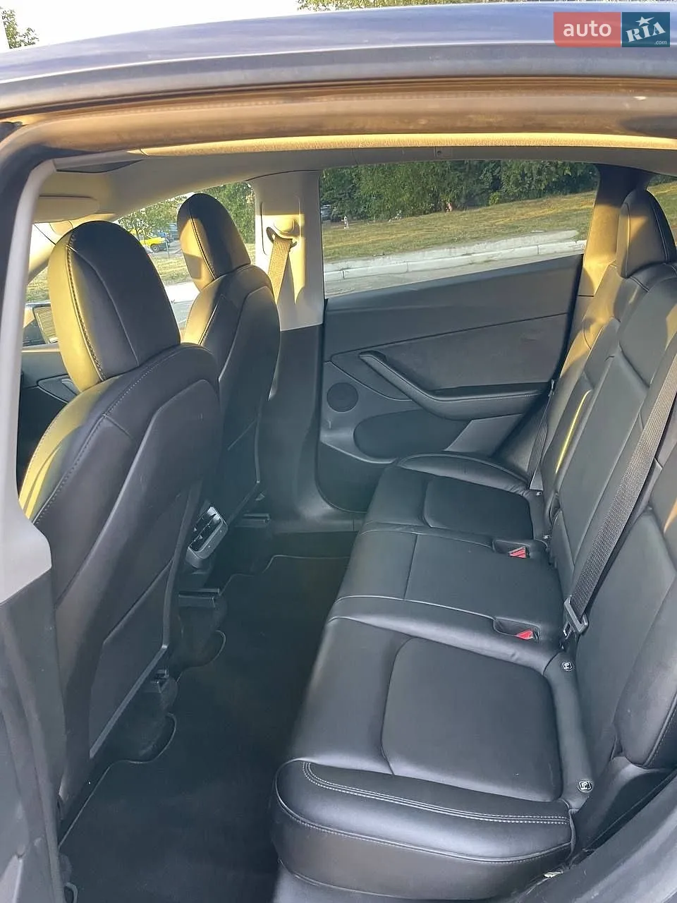 2021 Tesla Model Y - мініатюра 17