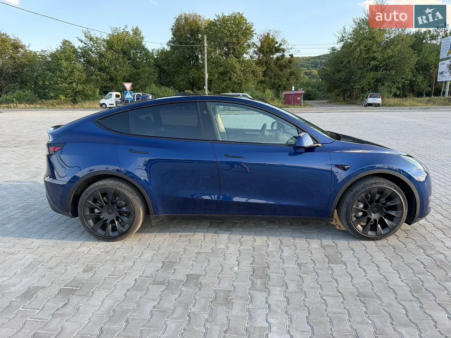 2023 Tesla Model Y - мініатюра 11