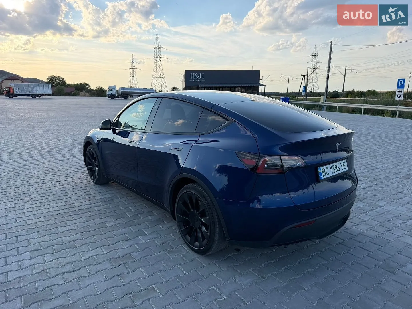 2023 Tesla Model Y - мініатюра 15