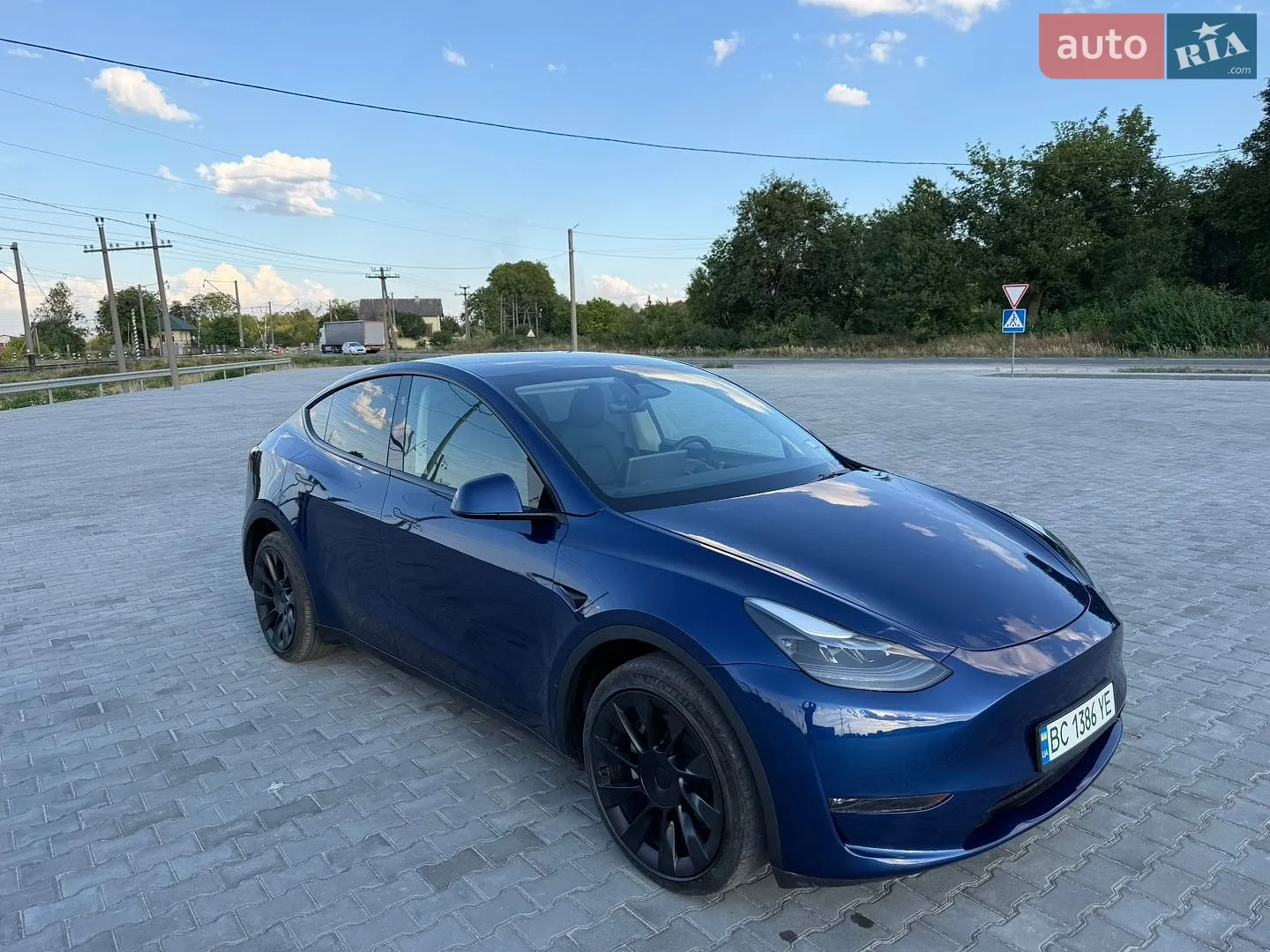 2023 Tesla Model Y - мініатюра 18