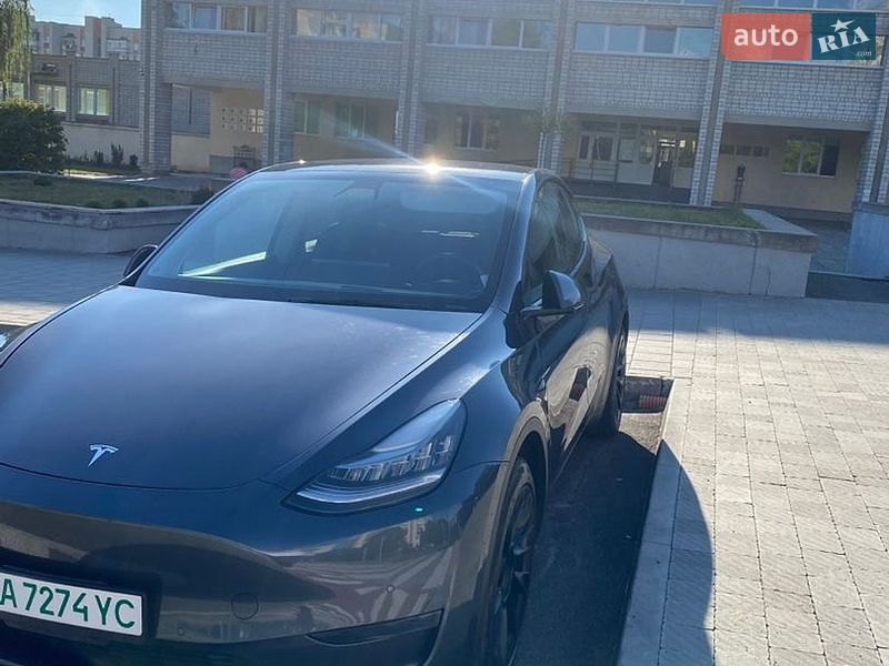 Позашляховик / Кросовер Tesla Model Y 2021 в Львові