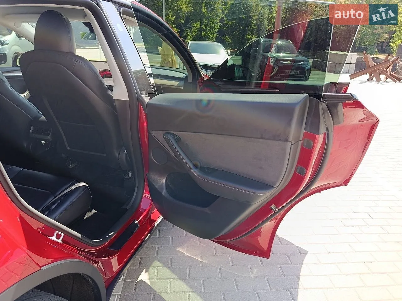 2024 Tesla Model Y - мініатюра 25