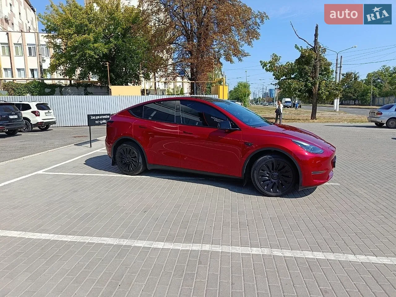 2024 Tesla Model Y - мініатюра 11
