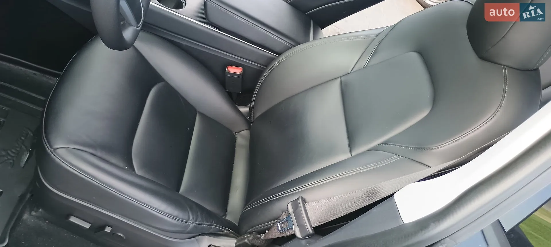 2020 Tesla Model Y - мініатюра 9