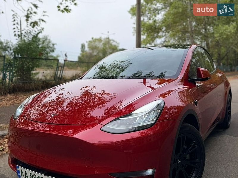 Внедорожник / Кроссовер Tesla Model Y 2022 в Киеве